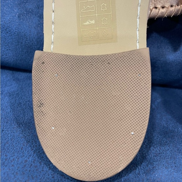 𝅺Jack Rogers rose Gold sandals size 8.5M EUC SB7 - Picture 7 of 8